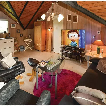 Feriehus Three-bedroom Holiday In Sydals